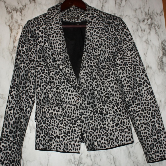 White House Black Market Jackets & Blazers - White House Black Market Leopard Print Blazer Sz 4